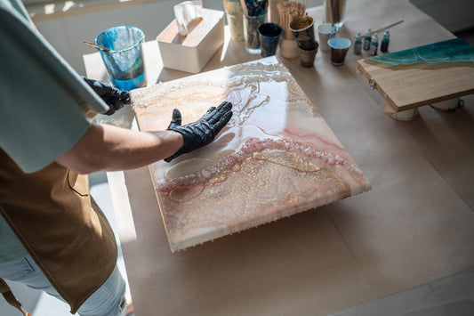 Preventing Bubbles in Epoxy: Complete Guide to Flawless Finishes